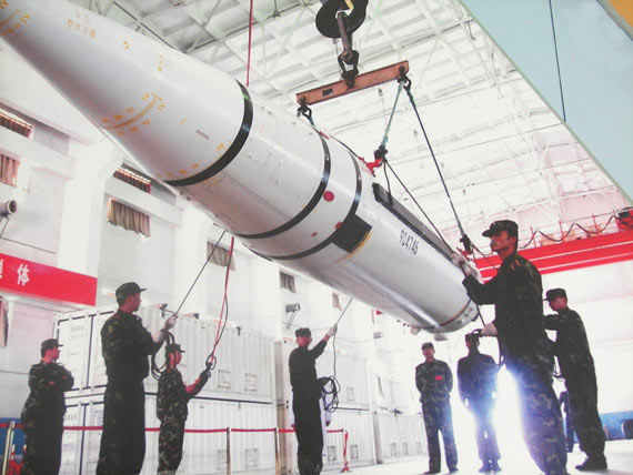 7.2、航天組件精密吊裝起重機.jpg